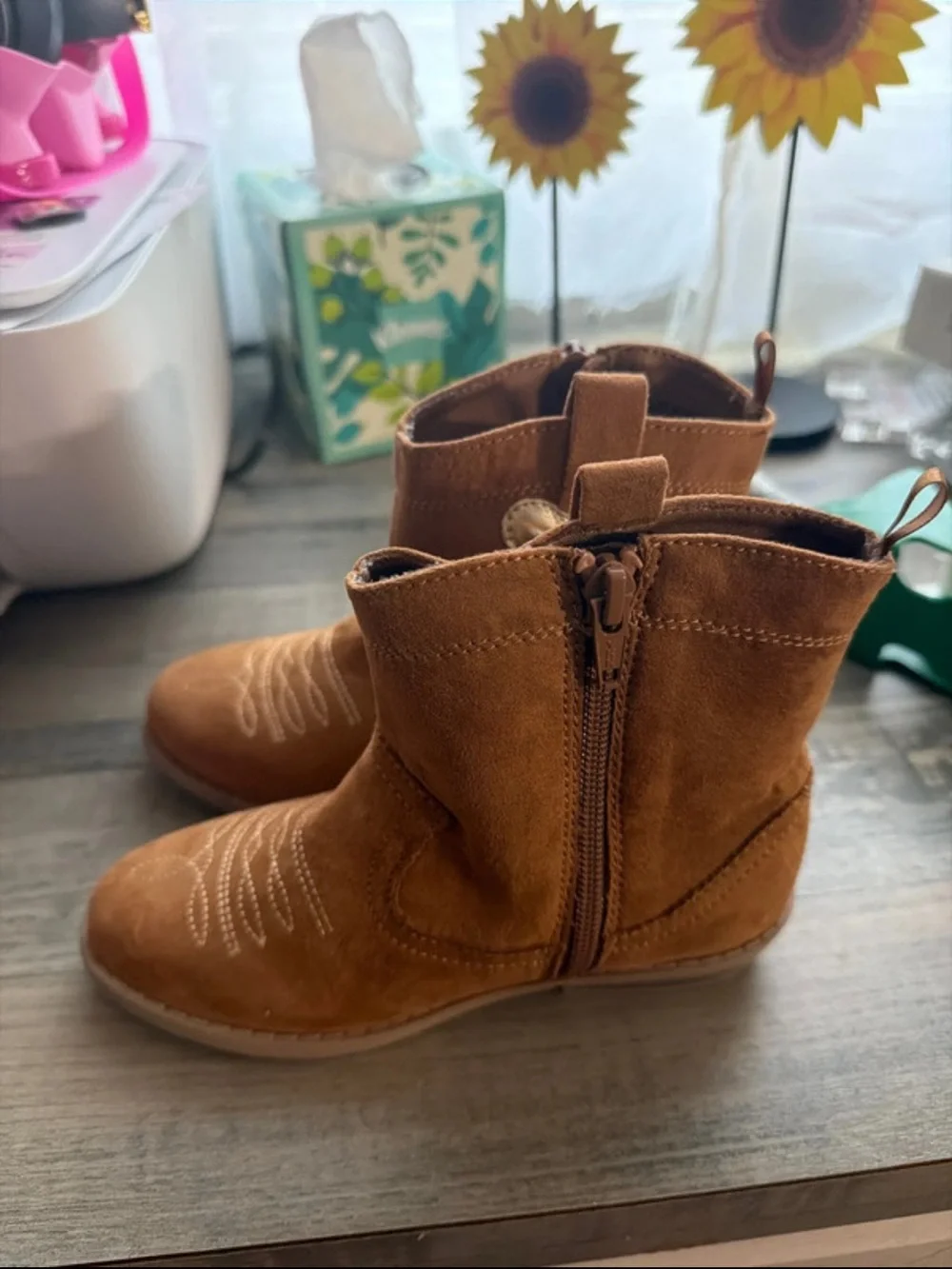 Old Navy Tan Suede Kids Zip Boots